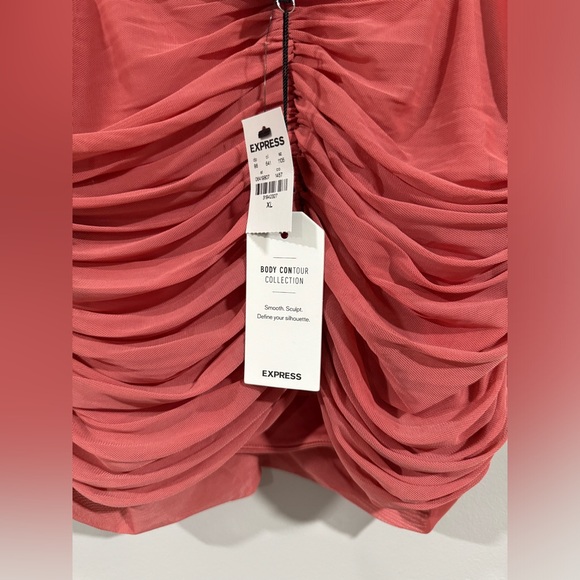 Express - Rouched Tank - Picture 3 of 3